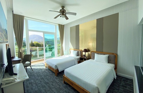 Da Lat Hotel | Dalat Wonder Resort