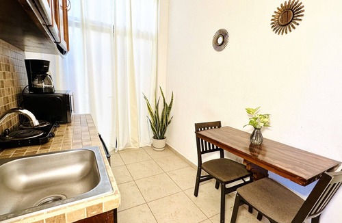 Juarez Apartment | Damasus- Oasis Tropical on downtown 5min from Marina