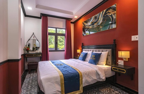 Tan Binh Hotel | Dancentre Airport Stays - Vyvy Hotel
