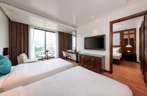 Ha Giang Hotel | De La Mont Hotel Ha Giang