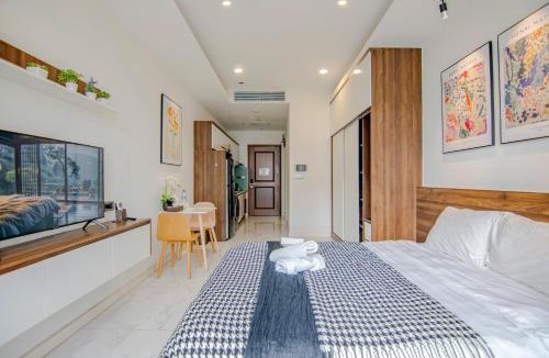 Little Japan Apartment | De Lux Central Studio next Hyatt ,Opera House ,Benthanh ,Pool,Gym