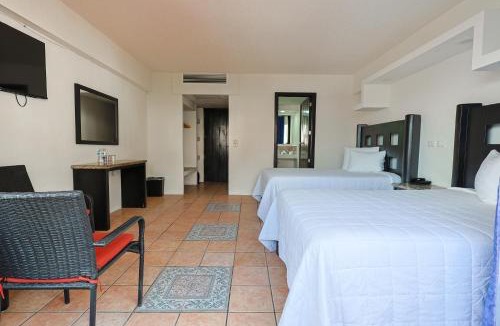 Amapas Hotel | Delfin Beachfront Resort - Downtown Puerto Vallarta Optional All-Inclusive
