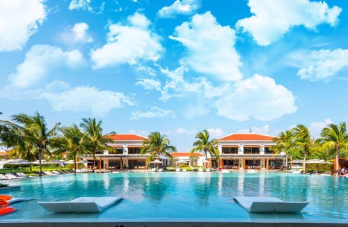 Ngu Hanh Son Villa | Deluxe 4BR Beach Pool Villa