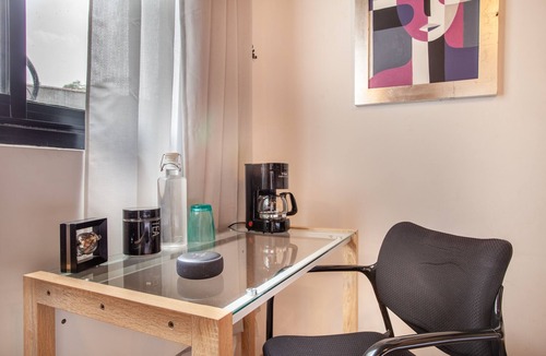 La Condesa House | Deluxe Room in Condesa + Rooftop & Coworking - Delta by Nomadier