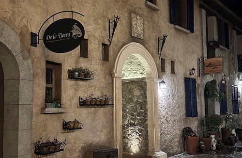 Santeagueda Apartment | Dentro de Valquirico Loft Benedetto