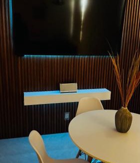 Mineral de la Reforma Apartment | Departamento moderno a un lado de la feria