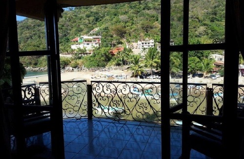 Boca de Tomatlan Villa | Description of Villas Rodelinda