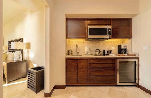 Cabo San Lucas Condo | Diamante OCR 307 - Luxury Ocean Front!