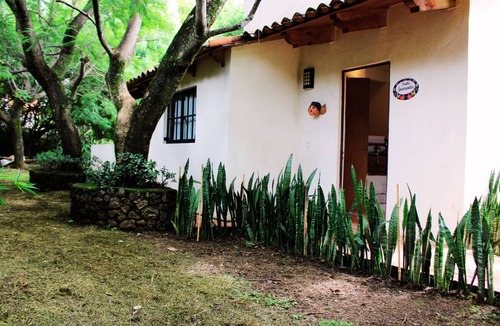 Malinalco House | Disfruta de nuestra hermosa vista a las montañas, tranquilo y cercano al centro