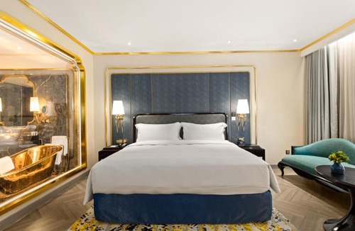 Ba Dinh Hotel | Dolce by Wyndham Hanoi Golden Lake