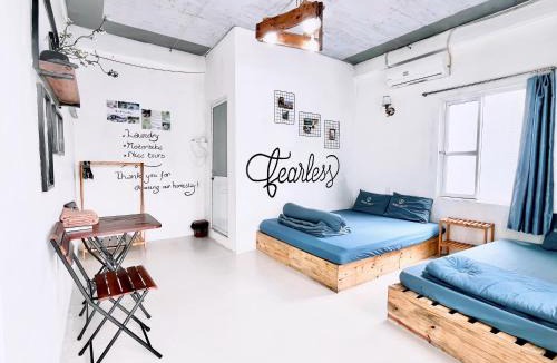 Cat Ba Hostel | Domik Homestay - Cát Bà