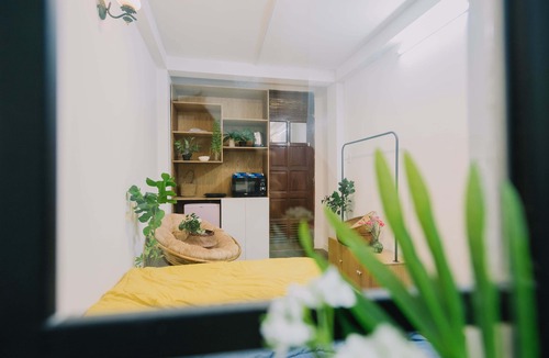 Phuong 8 House | Double room No.01 with private toilet and kitchen