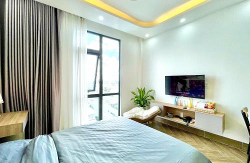 Ninh Kieu Apartment | Dr 501 Modern studio with city view and kitchen