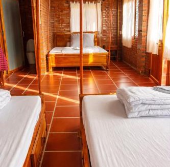 Nam Cat Tien Bed & Breakfast | Dream Hill Homestay