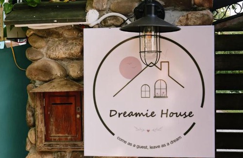 Huong Thuy Hotel | Dreamie House Huế