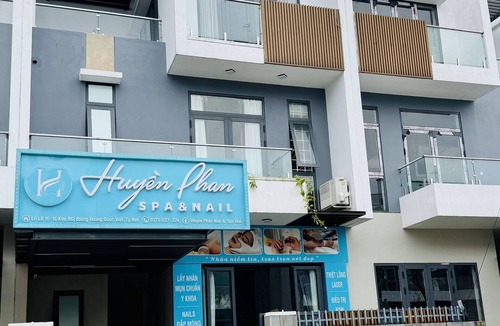 Huong Thuy Hotel | Dreamy homestay Hue