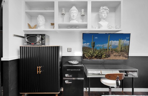 West University Apartment | Dreamy, Monochromatic Studio! Close to UofA! Walk to campus/4th ave/downtown!