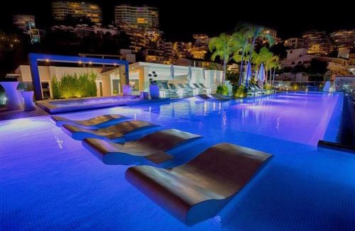 Amapas Apartment | DTerrace Luxe 2bd 2ba Romantic Zone Los Muertos Beach and Pier