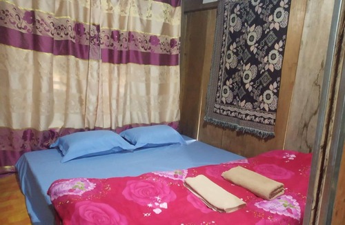 Yen Minh Hostel | Du Gia Waterfall Hostel & Homestay