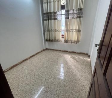 Yen Phu Hotel | Dung Home - 51 Nghi Tàmm