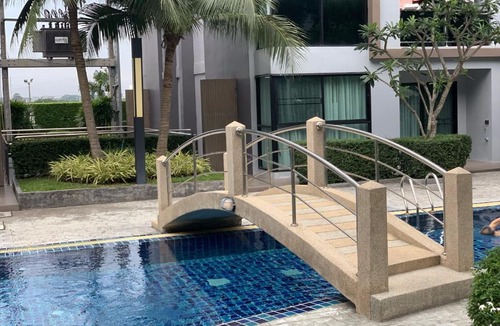 South Pattaya Apartment | Dusit grand park pool view for you