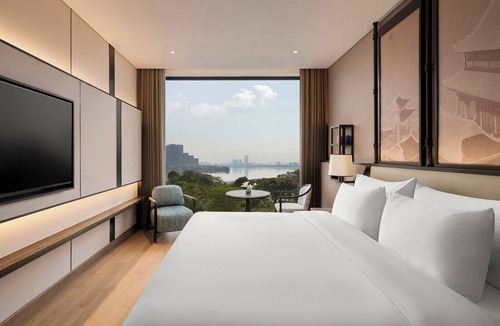 Nhat Tan Hotel | Dusit Le Palais Tu Hoa Hanoi
