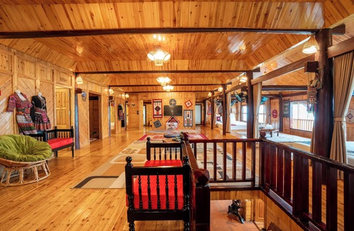 Sa Pa Resort | Eco Farmer House - Muong Hoa Valley, Sapa