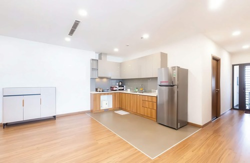 Tan Thuan Tay Condo | Eco Green Saigon - Free Gym & Pool