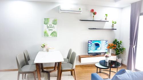Ha Long Apartment | Ecobay Halong 2- Mountain view & near Marina beach