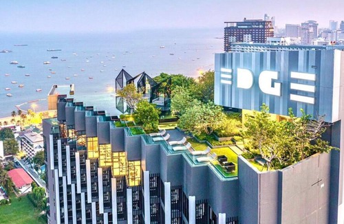 Pattaya Bay Apartment | EDGE! 1br Seaview heart in Pattaya rooftop pool