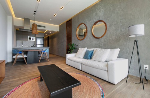 North End Apartment | El Cielo