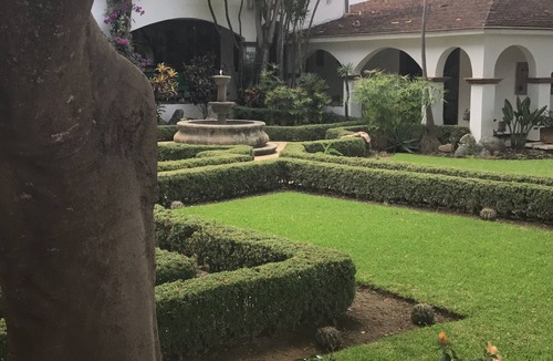 Santa Lucia del Camino House | El Studio at Bule Villas. Solar heated pool, WiFi, AC, & fitness room, Oaxaca.