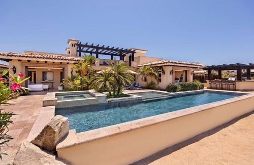 Cabo San Lucas Villa | Elegant 4-Bedroom Getaway w/Media Room, Sleeps 14