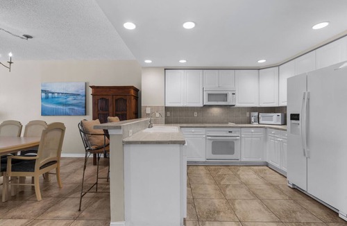 Villa Primera Condo | Emerald Isle 704 | Beachfront | Pool, Gym | Blue Angel Views | My Beach Getaways