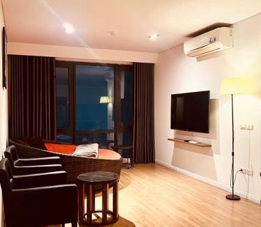 Hanoi Apartment | Emoi Mipec Riverside's Apt
