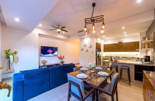Emiliano Zapata Condo | Enjoy beach, pool and jacuzzi in Romantic Zone
