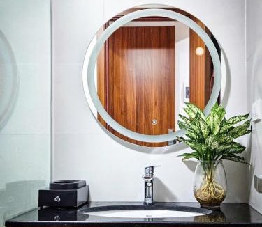 Ba Dinh Bed & Breakfast | Entire Đòng Garden House