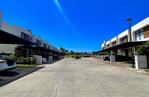 Las Jarretaderas House | Entire 4BR Townhome in beautiful Riviera Nayarit El Tigre Golf Club with WiFi AC