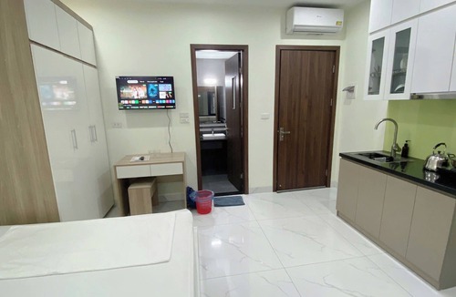 Dich Vong Hau Apartment | Era Apartment Xuan Thuy