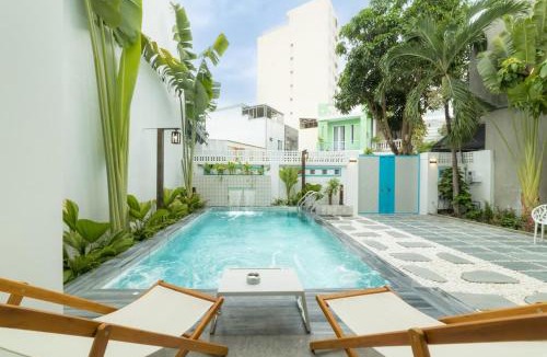 Ngu Hanh Son Villa | ETSY BLUE Pool Villa 4 Minute Walk to Beach Pickup Service included