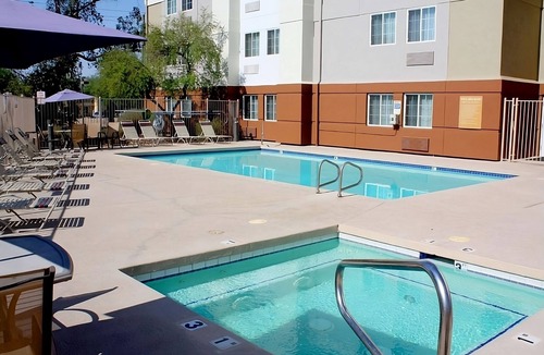 North Mountain Hotel | Experience Downtown Glendale in Comfort & Style! Fully-equipped kitchen!