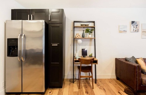 West End Condo | Explore Downtown Austin from a Hip Condo with a Balcony
