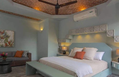 La Punta Villa | Exquisite 6 bedrooms fully staffed in exclusive gated community / private beach