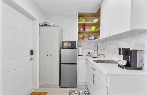 Cypress Point Apartment | Fab Studio Efficiency at Pompano Beach Pointe!