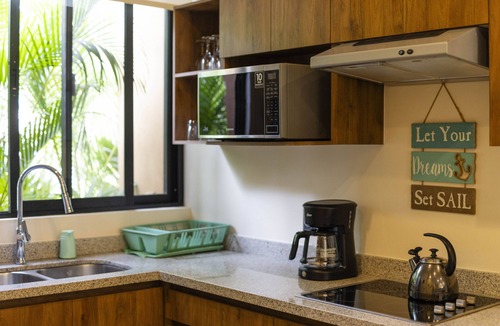 Tulum City Center House | Family-friendly, 3 bdr house Pool BBQ & 200mbps