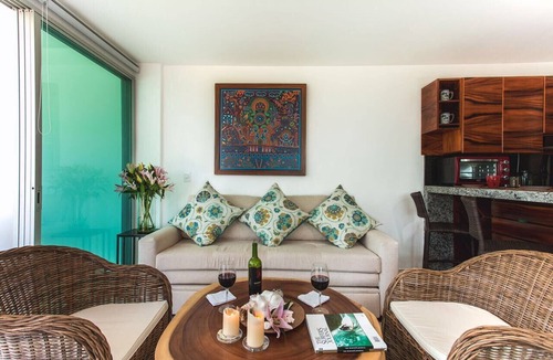 Flamingos Apartment | Family-friendly BEACHFRONT! Amazing pools and best beach around!