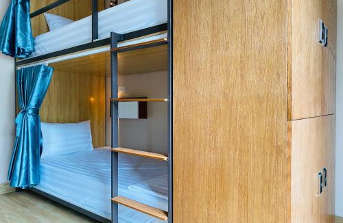 Cat Hai Hostel | Family Home Catba