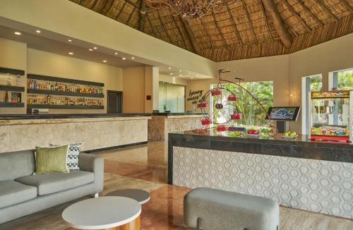 Punta de Mita Resort | Family Selection at Grand Palladium Vallarta Resort & Spa - All Inclusive