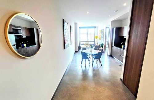 Cuauhtemoc Apartment | FIFA World Cup City View Oasis: KS Bed, Pool, Hot Tub & Gym
