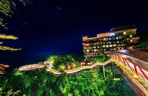 Cat Hai Hotel | Flamingo Cat Ba Beach Resort